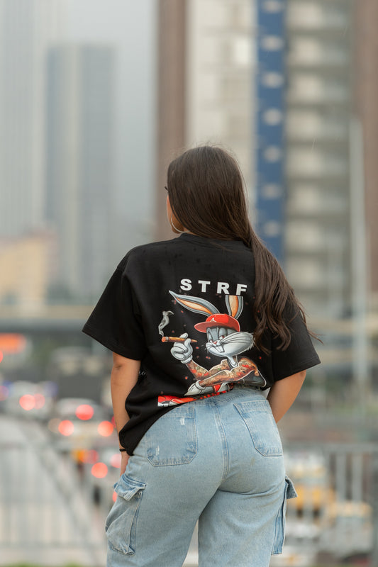 Camiseta negra Bugs Bunny Oversize